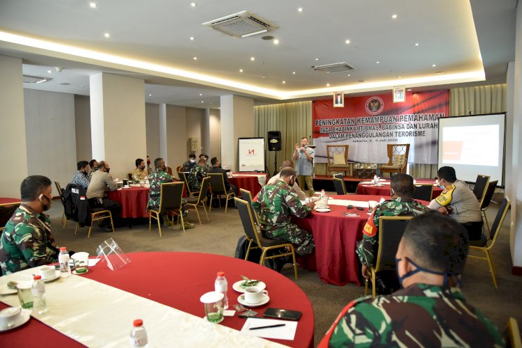 Tingkatkan Kewaspadaan Aksi Terorisme di Tengah Pandemi, BNPT Gelar Seminar Peningkatan Kemampuan Pemahaman Bhabinkamtibmas, Babinsa dan Lurah di Wilayah DKI Jakarta 