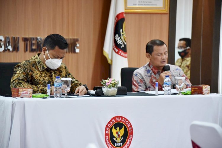 BNPT BERSAMA K/L SINERGI TINDAKLANJUTI ARAHAN WAKIL PRESIDEN RI DALAM PENANGANAN RADIKAL TERORISME DI INDONESIA