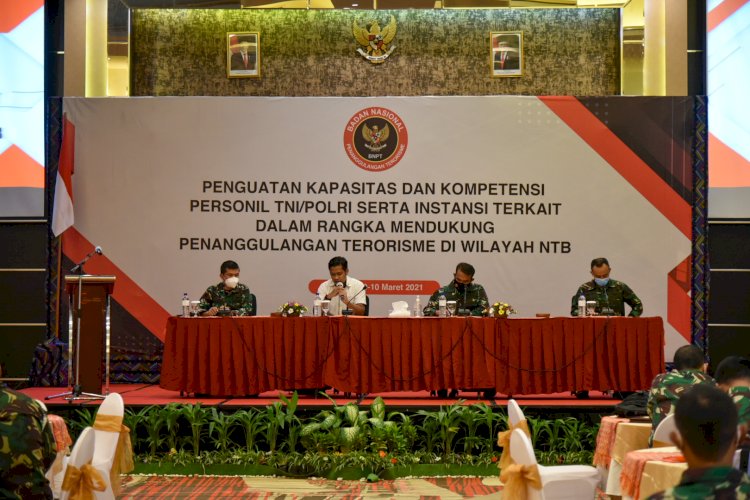 BNPT Gelar Seminar Penguatan Kapasitas dan Kompetensi Personil TNI/POLRI serta Instansi Terkait