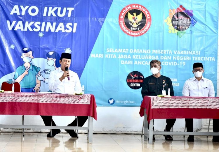 Kepala BNPT Gelar Vaksinasi kepada Mitra Deradikalisasi dan Masyarakat di Kabupaten Karanganyar Provinsi Jawa Tengah