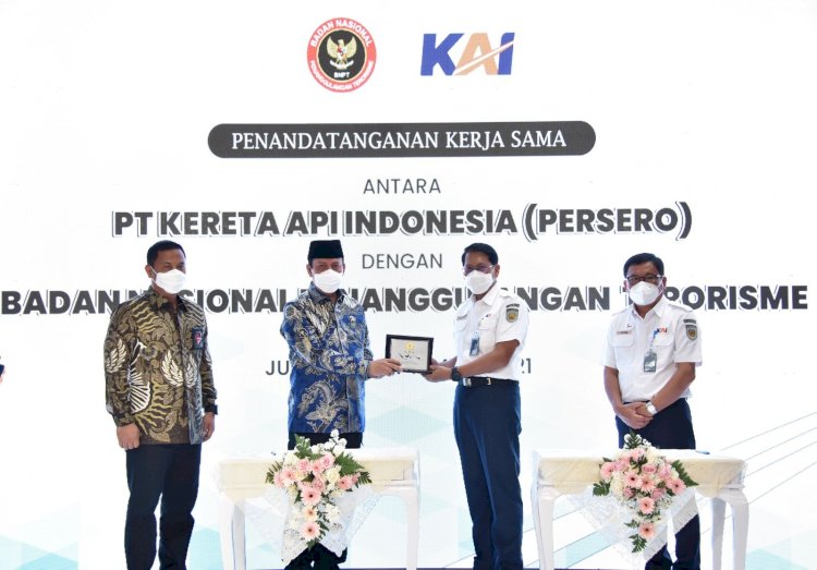 Jaga dan Lindungi Aset Negara dari Ancaman Terorisme,  BNPT dan PT KAI Tandatangani PKS