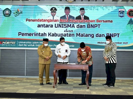 Wujudkan Kesejahteraan Kawasan Khusus Terpadu Nusantara (KKTN) Bagi Mitra Deradikalisasi, BNPT Teken Nota Kesepahaman dengan UNISMA dan Pemkab Malang