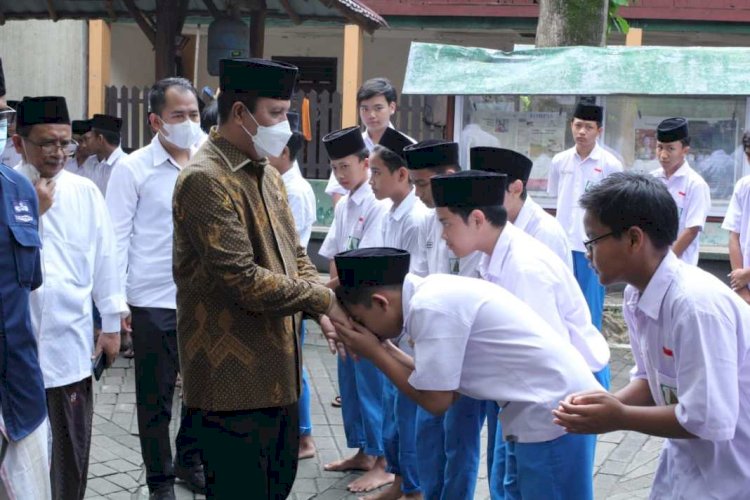 Kepala BNPT Dukung Santri Promosikan Wajah Islam yang Damai