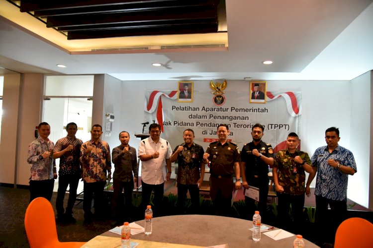 Tutup Kegiatan Pelatihan Aparatur Pemerintah Dalam Penanganan Tindak Pidana Pendanaan Terorisme, BNPT Berharap Peserta Siap Hadapi Tantangan Pendanaan Terorisme