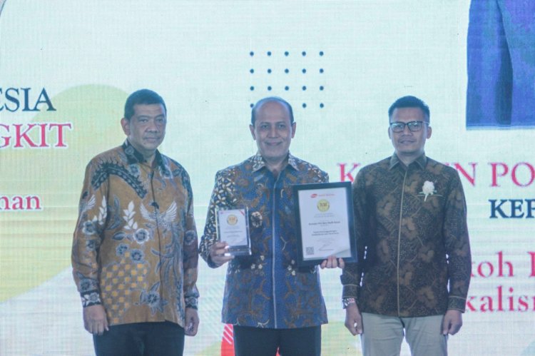 Kepala BNPT RI Dianugerahi RM Award 2022 sebagai Tokoh Penanggulangan Radikalisme dan Terorisme